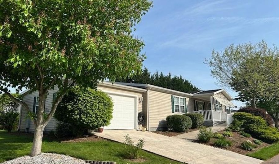 501 MUSKET RIDGE Rd, Abbottstown, PA 17301 - 3 Beds, 2 Bath