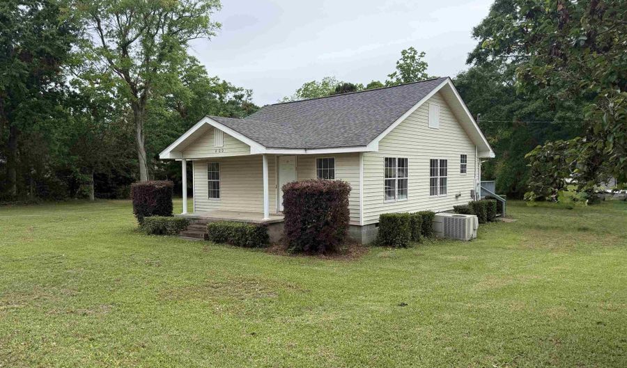 400 Madison St, Andalusia, AL 36420 - 2 Beds, 2 Bath