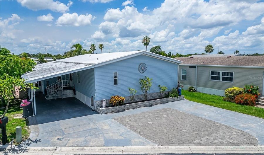 132 S SAINT THOMAS Cir, Apollo Beach, FL 33572 - 2 Beds, 2 Bath