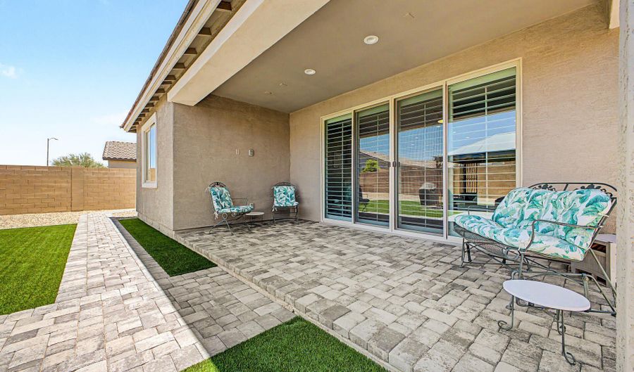 1230 E GABRILLA Dr, Casa Grande, AZ 85122 - 3 Beds, 2 Bath