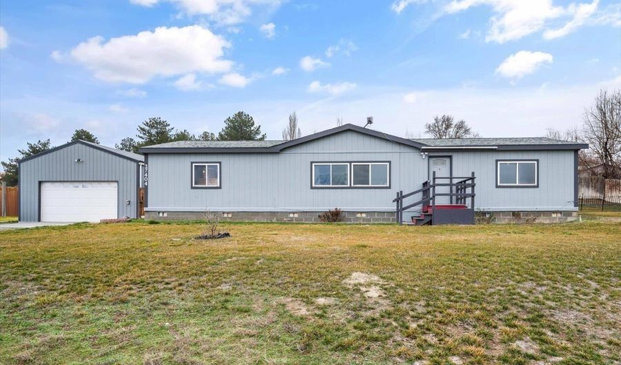 27404 E Ambassador Pr NE, Benton City, WA 99320 - 3 Beds, 2 Bath