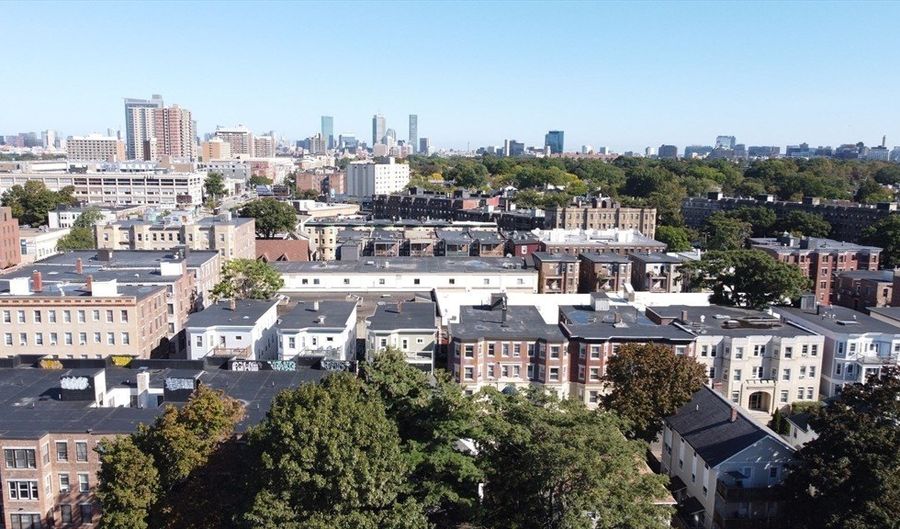 12 Reedsdale St 3, Boston, MA 02134 - 3 Beds, 2 Bath