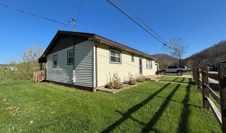 13214 S Calhoun Hwy, Arnoldsburg, WV 25234 - 0 Beds, 0 Bath