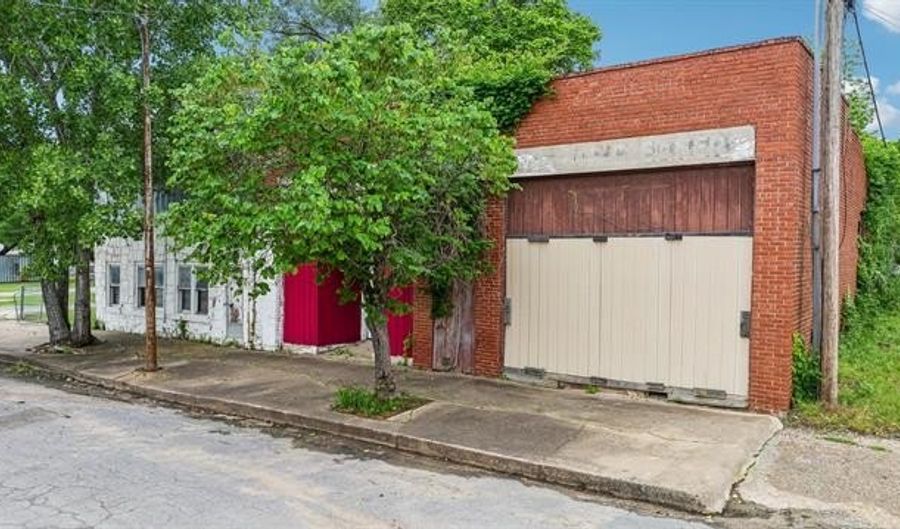 207 N Broadway St, Beggs, OK 74421 - 0 Beds, 0 Bath
