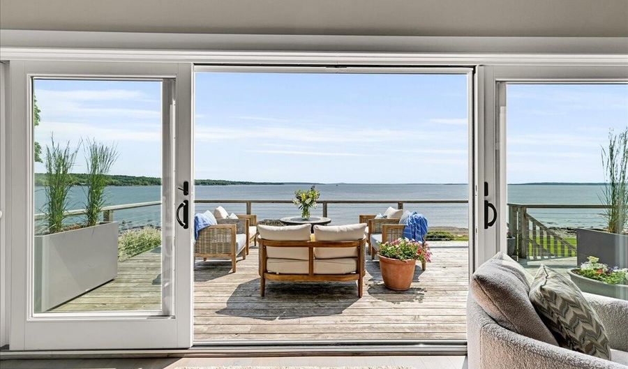 48 Ocean St, Belfast, ME 04915 - 4 Beds, 3 Bath