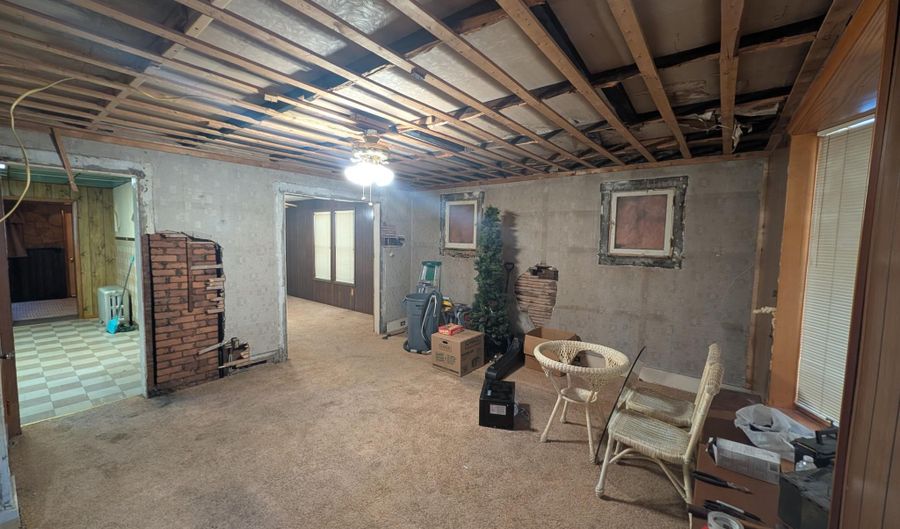 212 S 2nd St, Altoona, PA 16602 - 3 Beds, 1 Bath