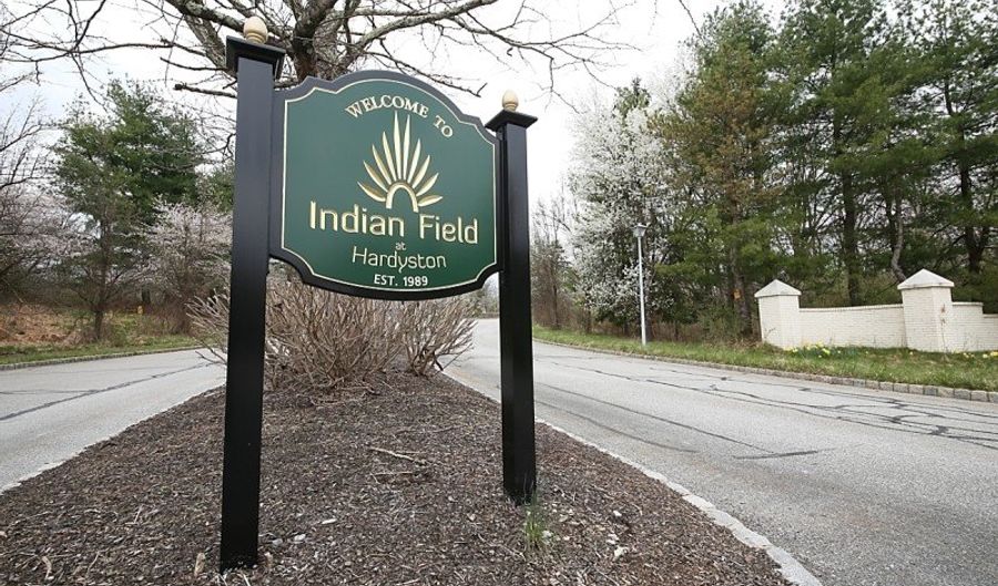 31 Meadow Pond Rd, Hardyston Twp., NJ 07419 - 2 Beds, 2 Bath