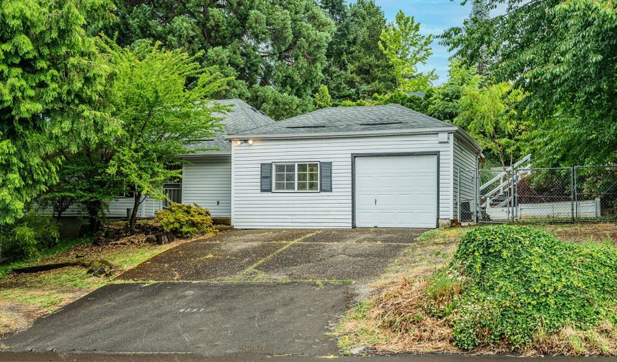 6593 SE THIESSEN Rd, Milwaukie, OR 97267 - 4 Beds, 2 Bath