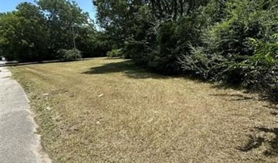 1312 7th Ave NE, Ardmore, OK 73401 - 0 Beds, 0 Bath