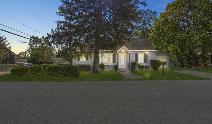 501 Spar Ave, Beachwood, NJ 08722 - 2 Beds, 1 Bath