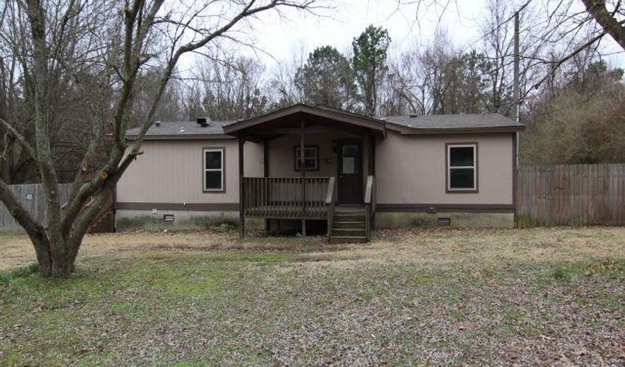 97 RIVERCHASE, Unincorporated, TN 38053 - 3 Beds, 2 Bath