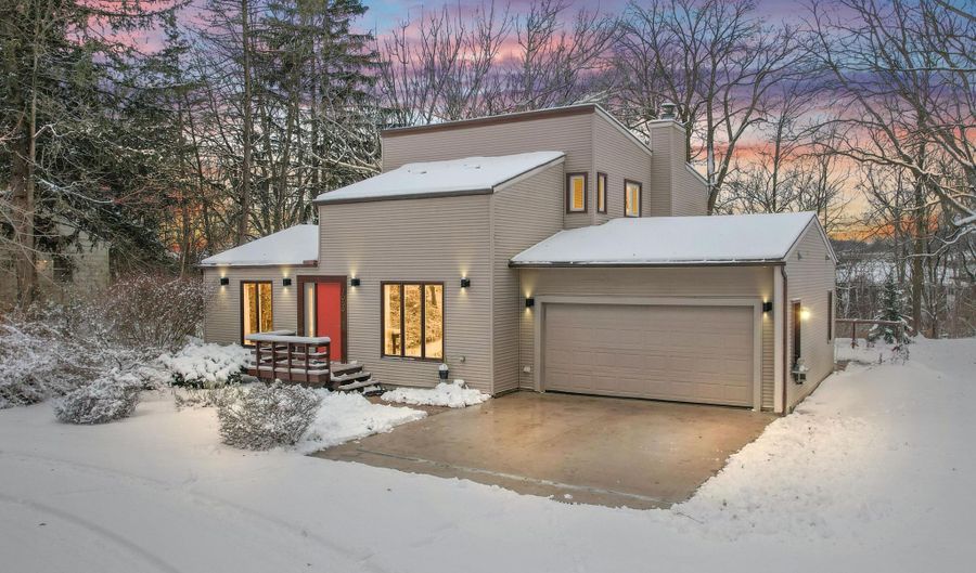 2050 Chalmers Dr, Ann Arbor, MI 48104 - 4 Beds, 2 Bath