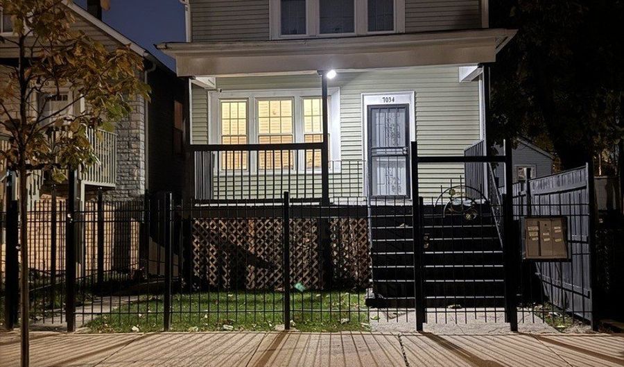 7034 S Hermitage Ave, Chicago, IL 60636 - 5 Beds, 3 Bath