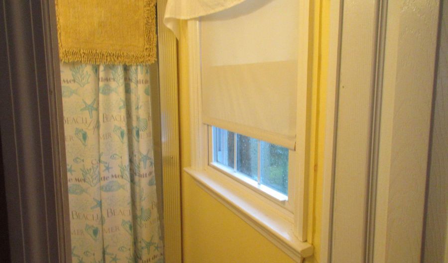 323 15th Ave 2, Belmar, NJ 07719 - 2 Beds, 1 Bath