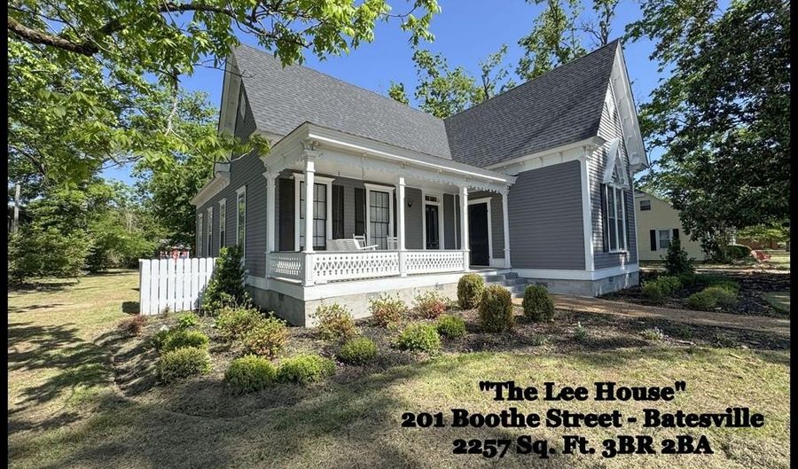201 Boothe St, Batesville, MS 38606 - 3 Beds, 2 Bath