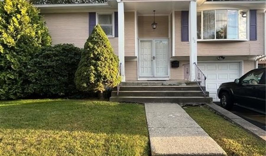 52 Bicentennial Way, North Providence, RI 02919 - 4 Beds, 4 Bath