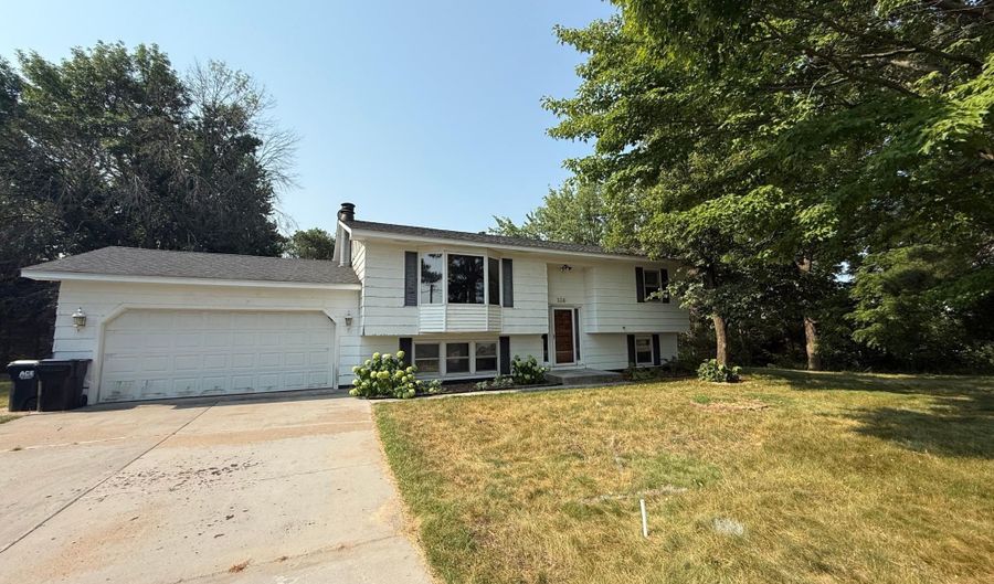 556 Constance Blvd NW, Andover, MN 55304 - 3 Beds, 2 Bath
