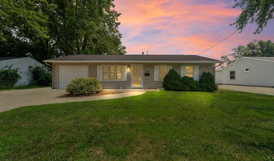 133 7th Avenue Ct NE, Altoona, IA 50009 - 2 Beds, 1 Bath