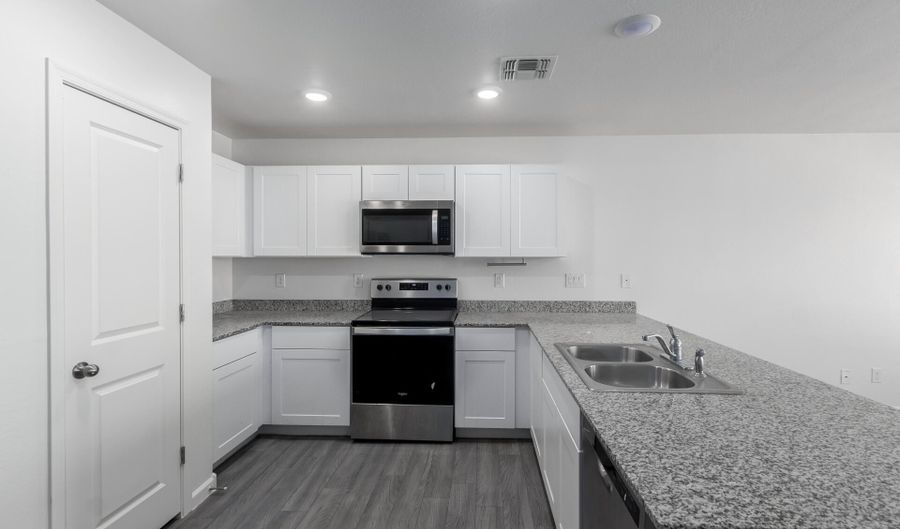 9930 W CAROUSEL Dr, Arizona City, AZ 85123 - 4 Beds, 2 Bath