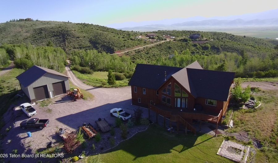1041 HARMONY CREEK Dr, Afton, WY 83110 - 3 Beds, 4 Bath