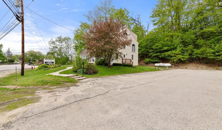 459 Lake St, Bristol, NH 03222 - 5 Beds, 4 Bath