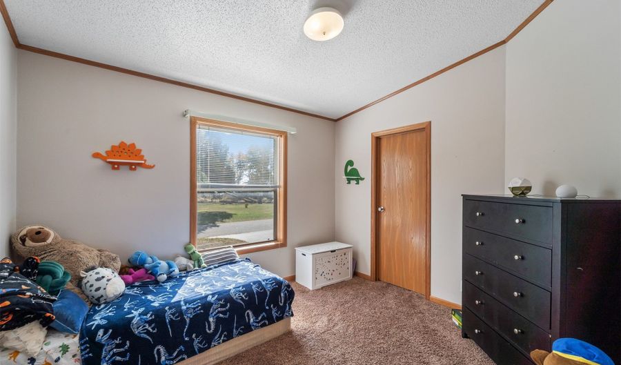 206 208 E Minerva St, Albion, IA 50005 - 3 Beds, 2 Bath