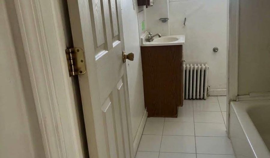 218 N Texas Ave, Atlantic City, NJ 08401 - 3 Beds, 1 Bath