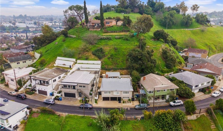 2639 Round, Los Angeles, CA 90032 - 4 Beds, 2 Bath