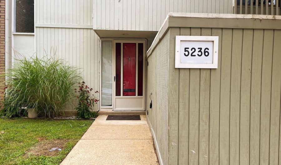 5236 POOKS HILL Rd D-23, Bethesda, MD 20814 - 3 Beds, 4 Bath