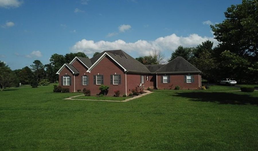 2812 H E Johnson Rd, Alvaton, KY 42122 - 3 Beds, 3 Bath