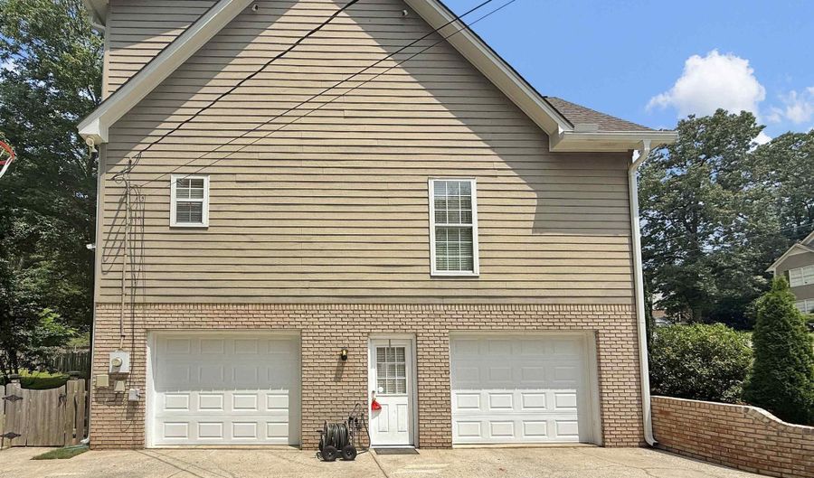 121 STERLING GATE Dr, Alabaster, AL 35007 - 3 Beds, 3 Bath