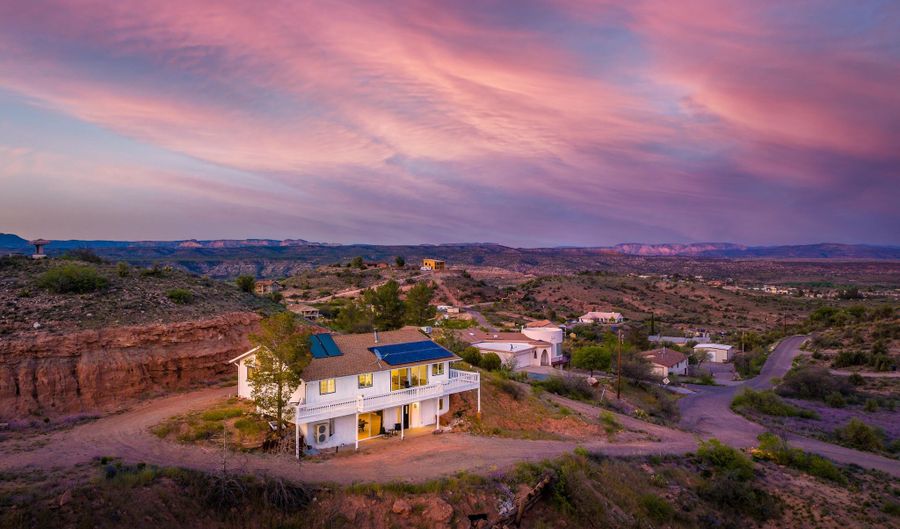 900 Rabbit Run, Clarkdale, AZ 86324 - 4 Beds, 4 Bath