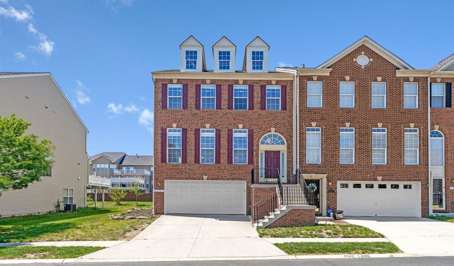 22247 WATERBERRY Ter, Ashburn, VA 20148 - 4 Beds, 4 Bath