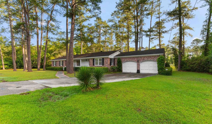 106 Jessamine St, Andrews, SC 29510 - 4 Beds, 4 Bath