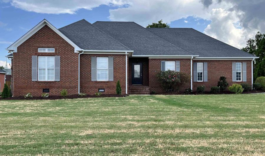 17916 Remington Dr, Athens, AL 35611 - 4 Beds, 3 Bath