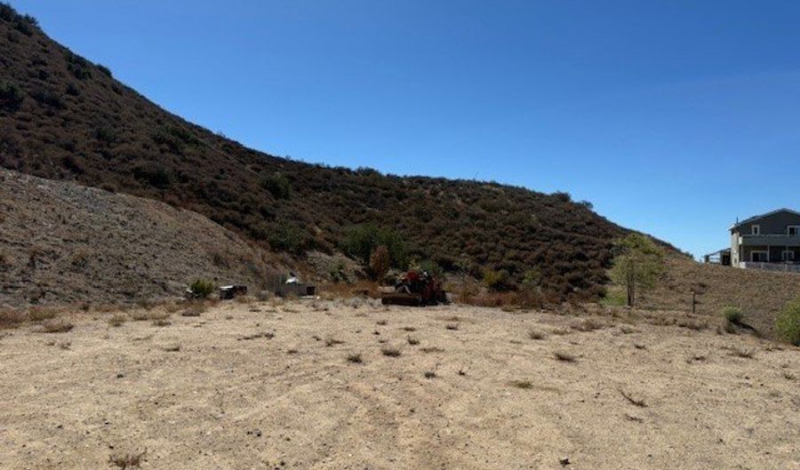 10858 Pellona Rd, Agua Dulce, CA 91350 - 0 Beds, 0 Bath