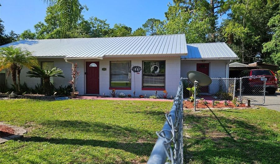 24008 ERMINE Rd, Astor, FL 32102 - 3 Beds, 2 Bath
