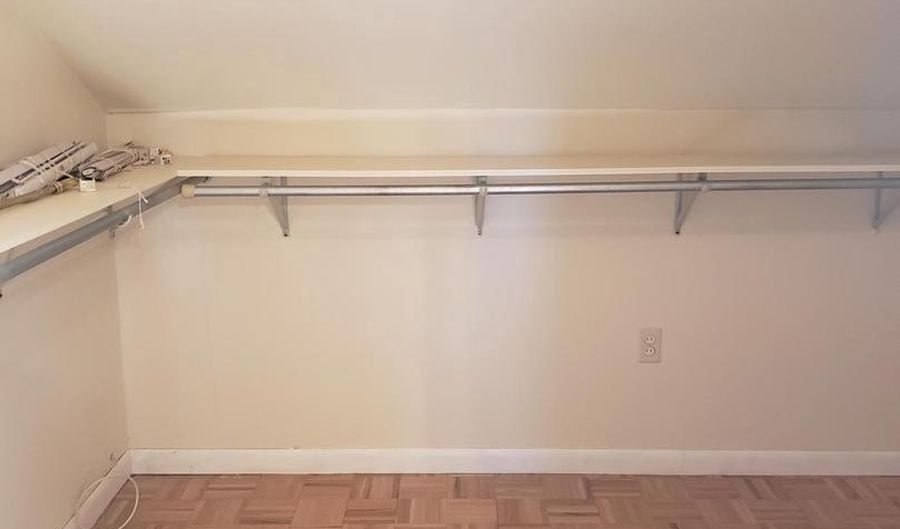 277 E BROWNING Rd, Bellmawr, NJ 08031 - 1 Beds, 1 Bath