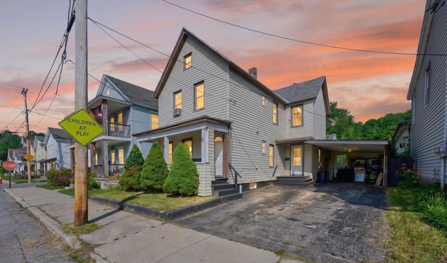 36 Broad St, Amsterdam, NY 12010 - 2 Beds, 2 Bath