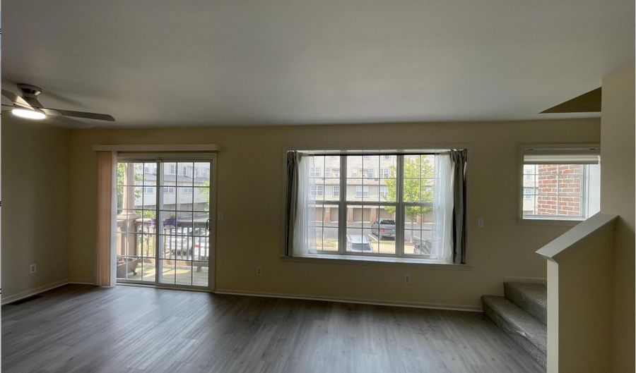 2806 Barclay Way, Ann Arbor, MI 48105 - 2 Beds, 3 Bath