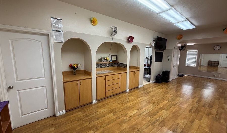 220 W Cypress, Anaheim, CA 92805 - 0 Beds, 0 Bath