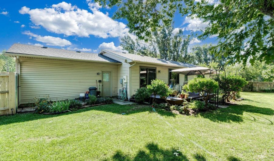 316 Lexington St, Andover, KS 67002 - 3 Beds, 2 Bath