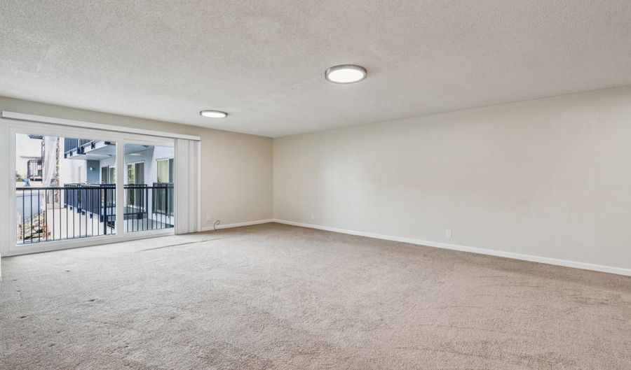 960 Shorepoint Ct 120, Alameda, CA 94501 - 2 Beds, 2 Bath