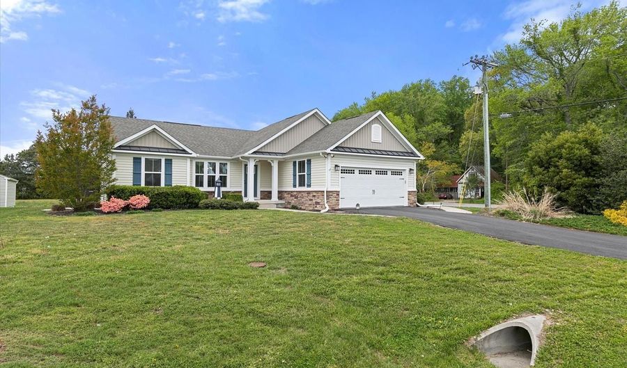 38704 FOXHALL Rd, Frankford, DE 19945 - 3 Beds, 2 Bath