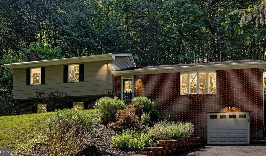 14237 BALDWIN MILL Rd, Baldwin, MD 21013 - 4 Beds, 4 Bath