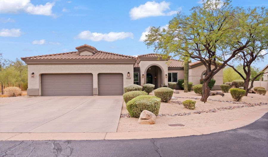 31228 N 47TH Pl, Cave Creek, AZ 85331 - 5 Beds, 3 Bath