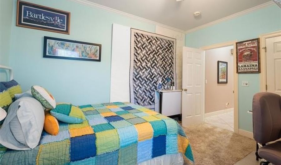 2404 Jefferson Rd, Bartlesville, OK 74006 - 3 Beds, 2 Bath