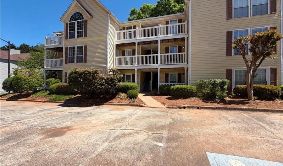 573 Cobblestone Trl, Avondale Estates, GA 30002 - 2 Beds, 2 Bath