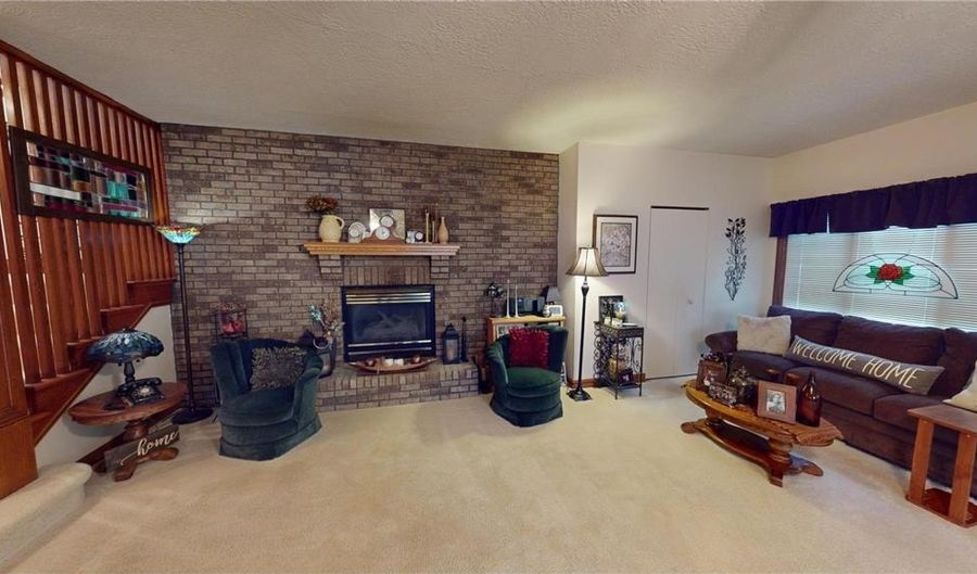 819 4th Ave NE, Austin, MN 55912 - 3 Beds, 2 Bath