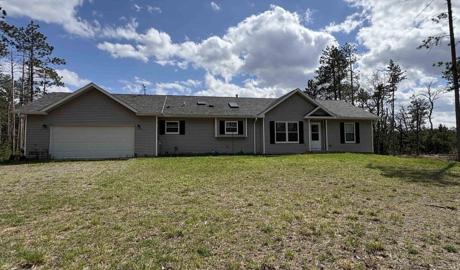 1617 Browndeer Dr, Arkdale, WI 54613 - 3 Beds, 2 Bath